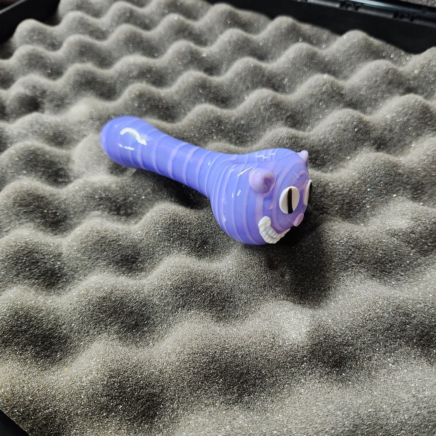 Striped Purple Cat Pipe – Handblown Glass Spoon with Grinning Face – Wonderland-Inspired Smoking Gift – Mischief & Magic Vibes
