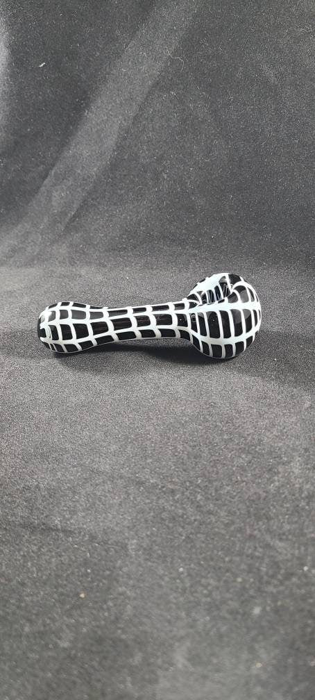 Spider Web Pipe / Black and White Glass / Glass Smoking Bowl / Halloween / Spooky