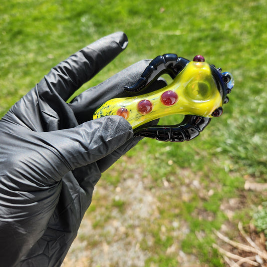 Hellstar Missile Relic Glass Pipe – Yellow Spoon Pipe w/ Blue Lens, Carved Horn Neck & Red/Black Accents