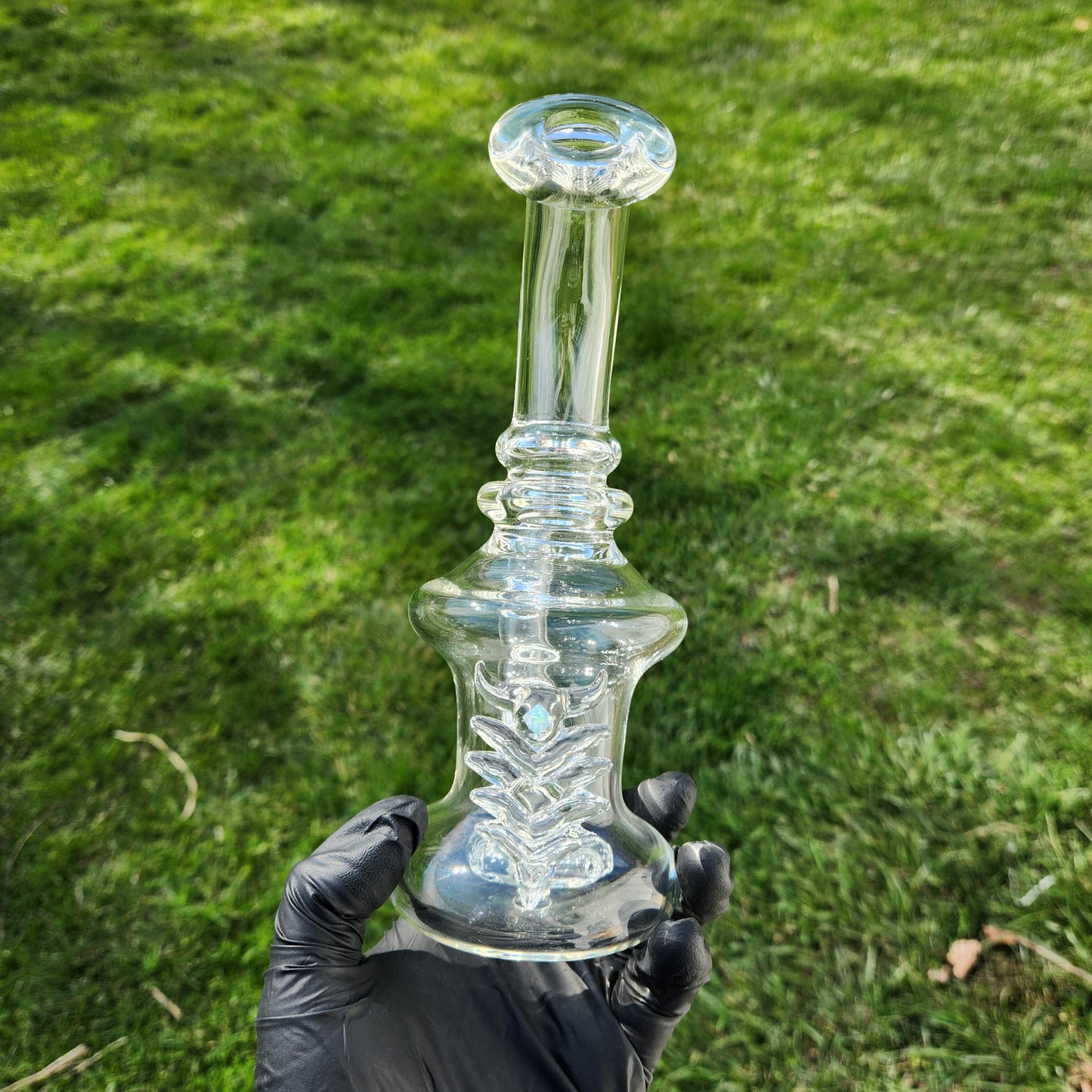 Ancient Alien Artifact Water Pipe – Clear Hourglass Bong w/ Showerhead Perc, Curved Maria Neck & 14mm Joint