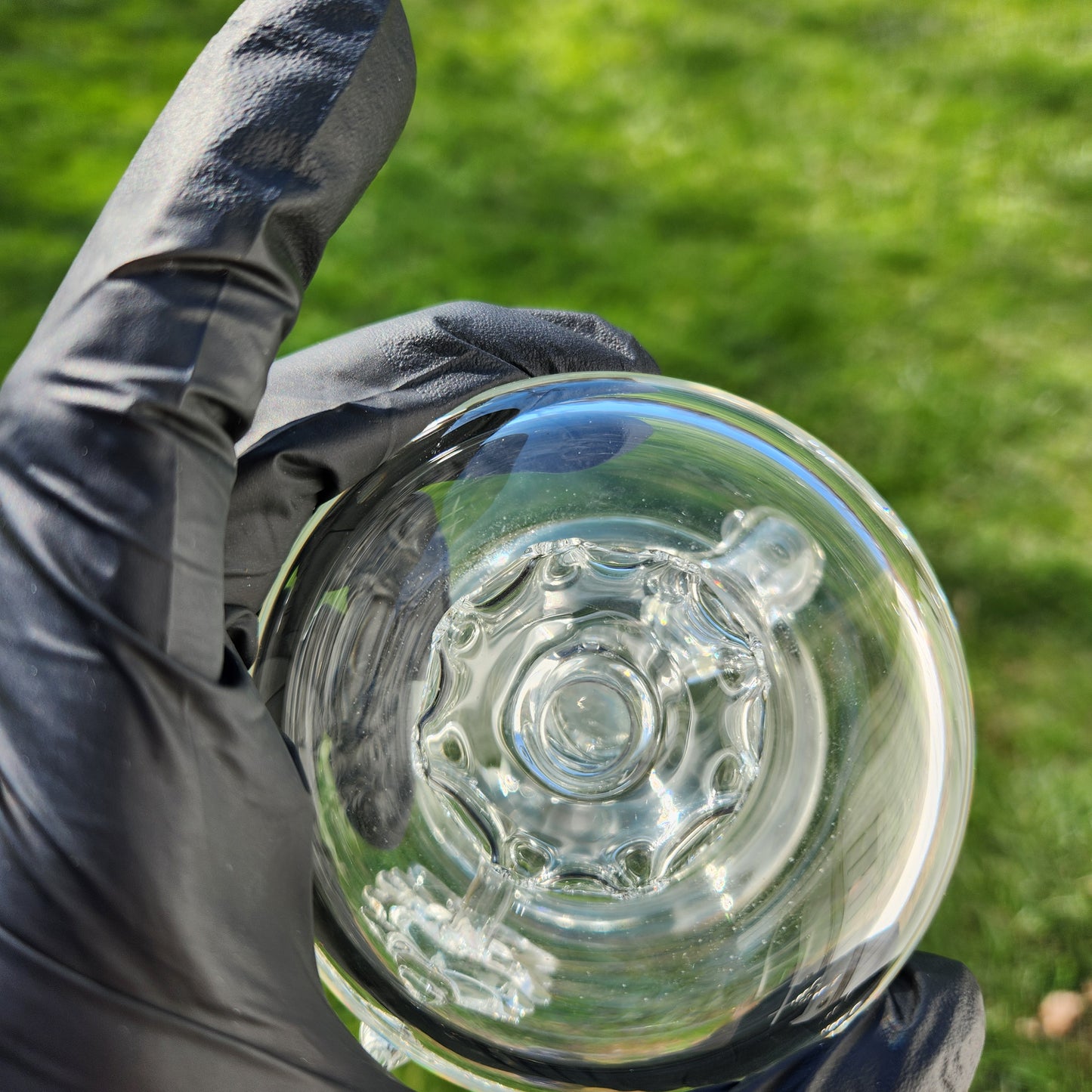 Ancient Alien Artifact Water Pipe – Clear Hourglass Bong w/ Showerhead Perc, Curved Maria Neck & 14mm Joint