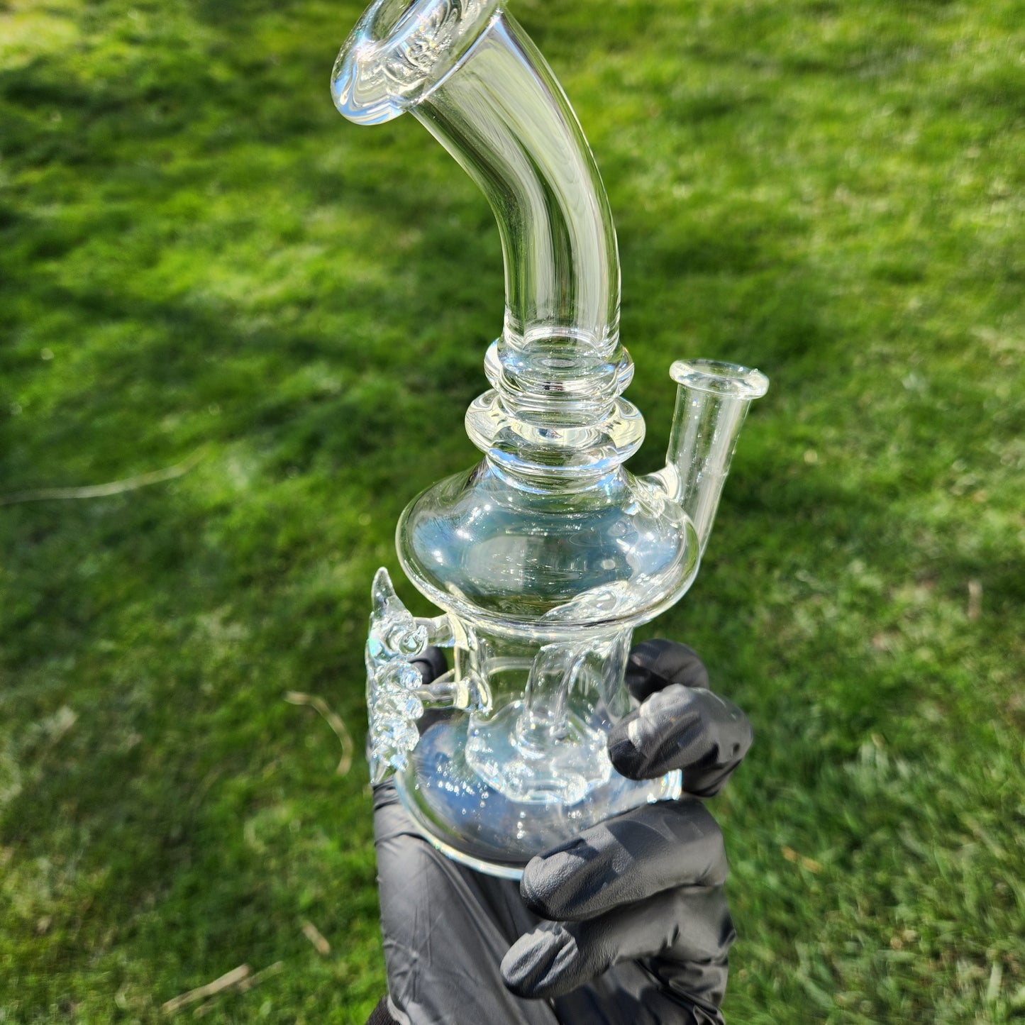 Ancient Alien Artifact Water Pipe – Clear Hourglass Bong w/ Showerhead Perc, Curved Maria Neck & 14mm Joint