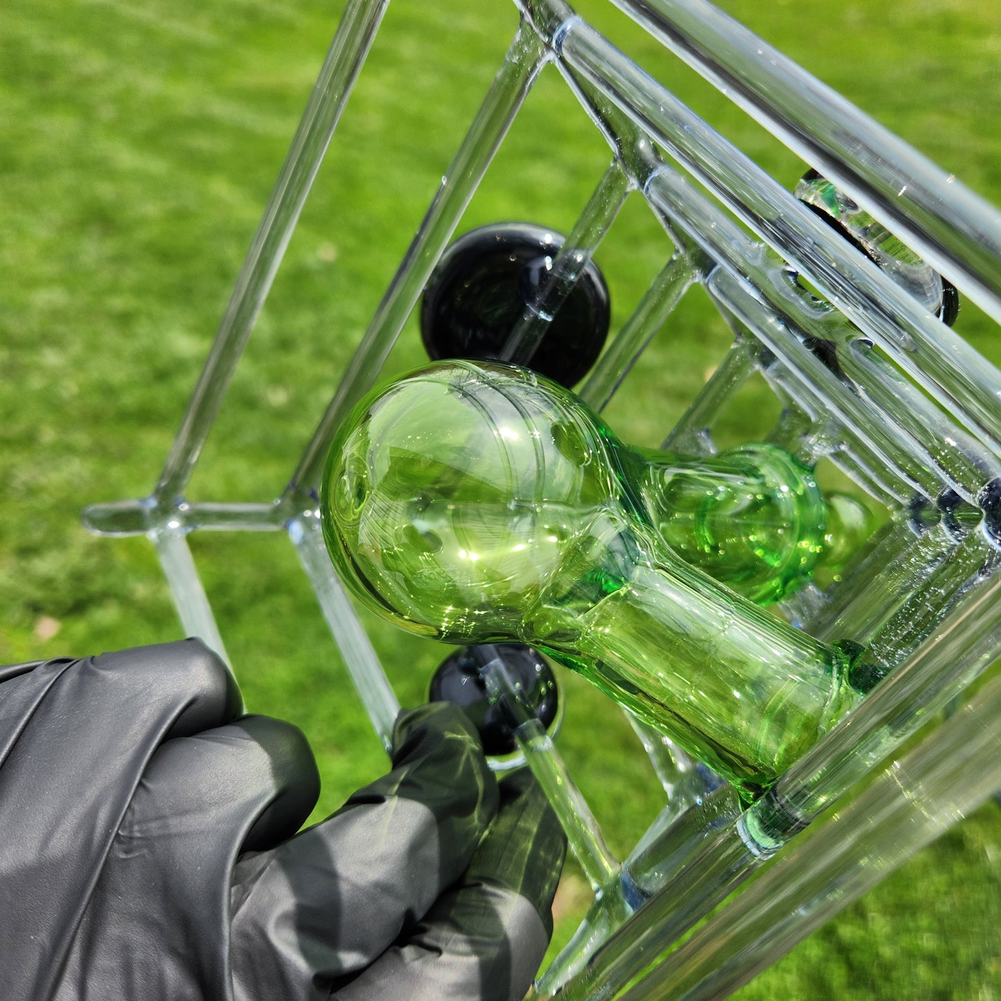 Ancient Alien Pyramid Water Pipe – Color Changing Glass Bong w/ Mayan Dichro Etching, 14mm Downstem & King’s Chamber Design