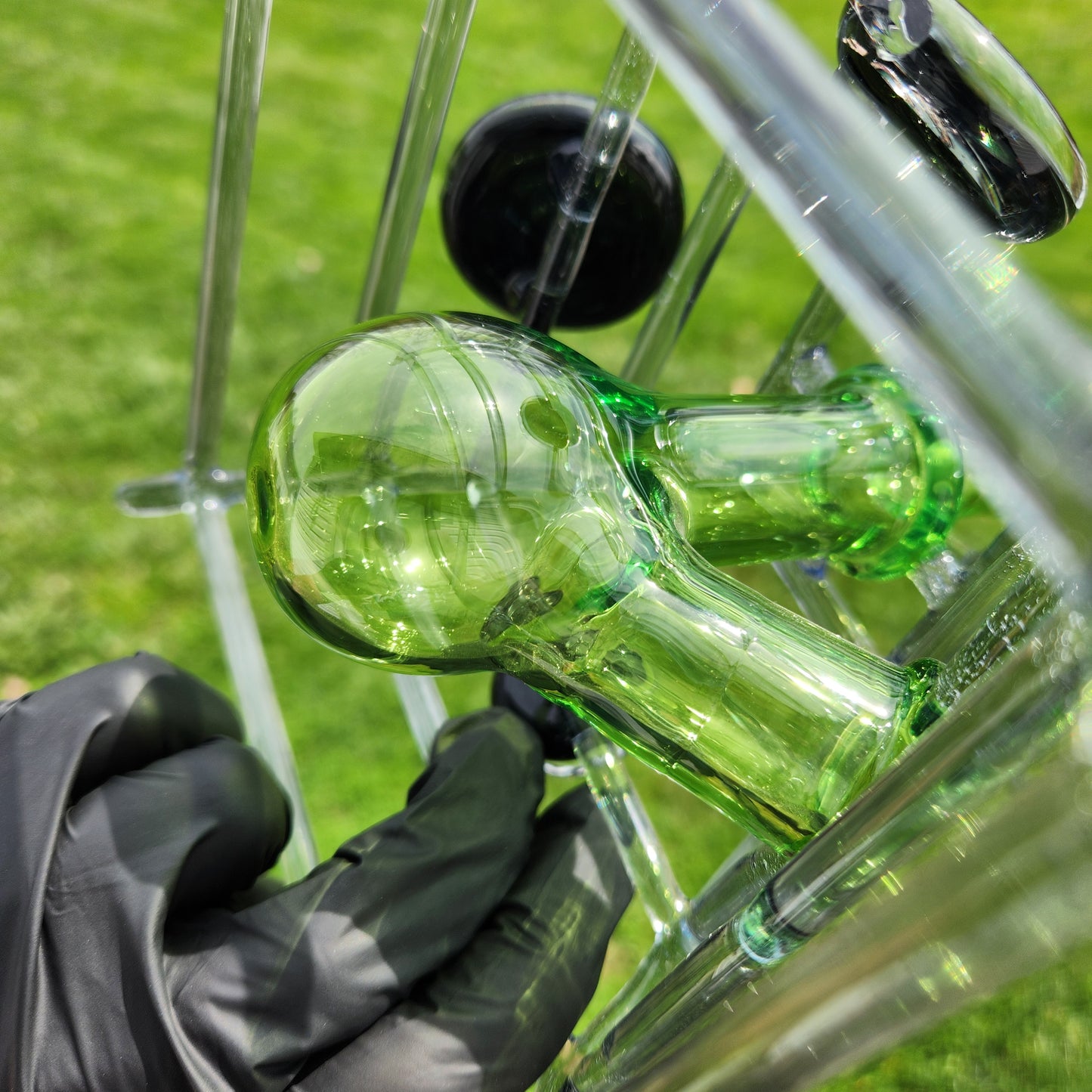 Ancient Alien Pyramid Water Pipe – Color Changing Glass Bong w/ Mayan Dichro Etching, 14mm Downstem & King’s Chamber Design