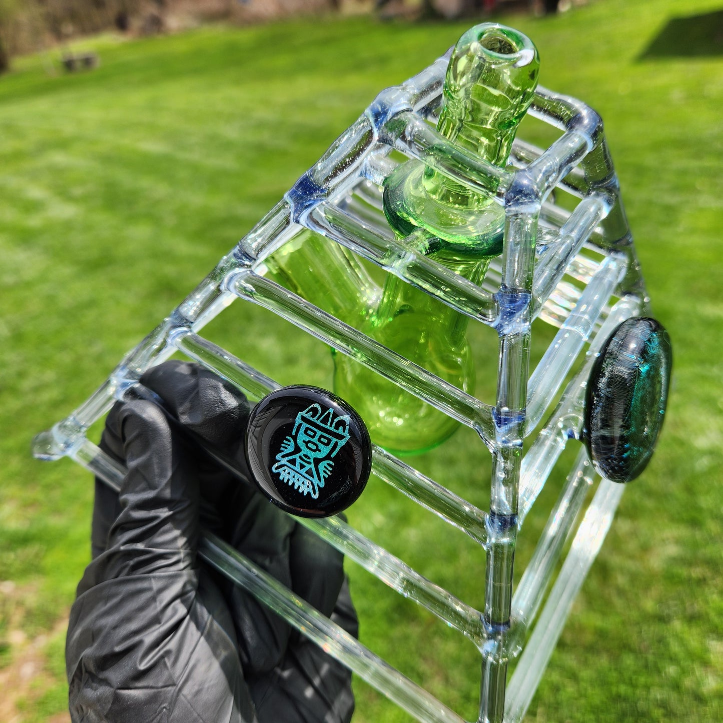 Ancient Alien Pyramid Water Pipe – Color Changing Glass Bong w/ Mayan Dichro Etching, 14mm Downstem & King’s Chamber Design