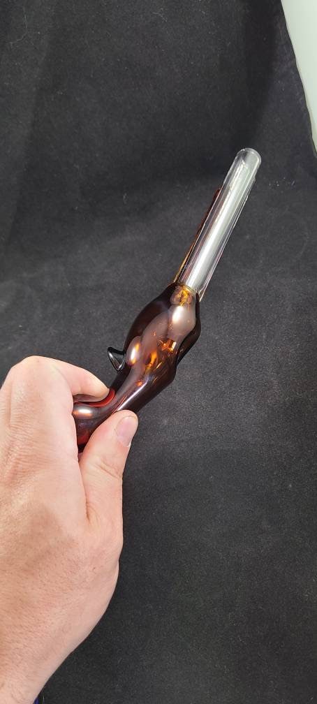 Double Barrel Glass Pipe – Shotgun-Style Hand Pipe with Brown Handle – Handblown Novelty Smoking Pipe – Western Vibes Gift – 6–7 Inch Glass