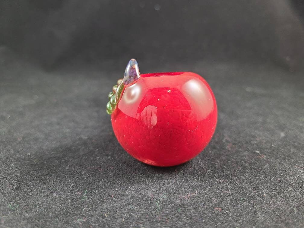 Red Apple Pipe / Glass Smoking Bowl / Red Frit Pipe