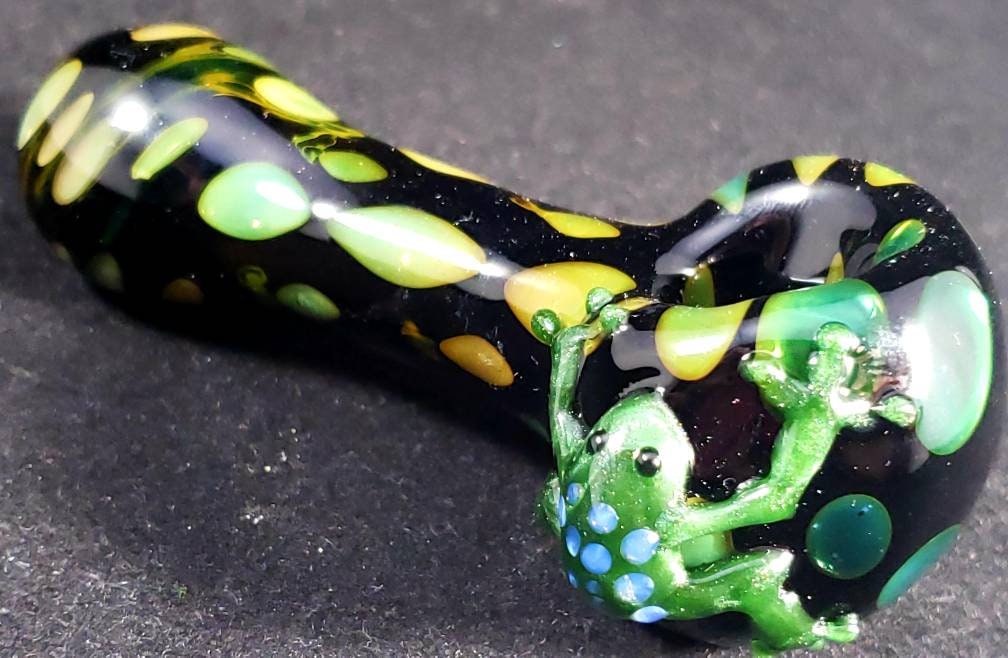 Rainbow Fumed Glass Pipe with Frog – Color Changing Spotted Spoon Pipe – Handblown Animal Glass Art – Green or Purple Frog Pipe - Smoking