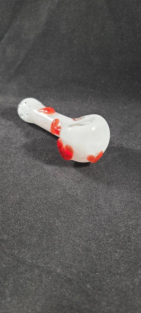 Heart Pipe / Glass Smoking Bowl / White Frit / Red Hearts / Love