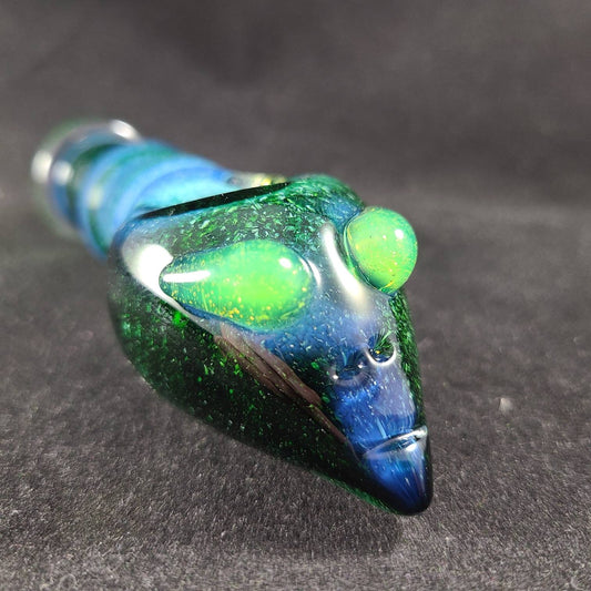 Alien Head Glass Pipe – Green Frit with Slime Eyes & Sculpted Marias – 4.5” Sci-Fi Glass Art, Experimental Smoking Piece